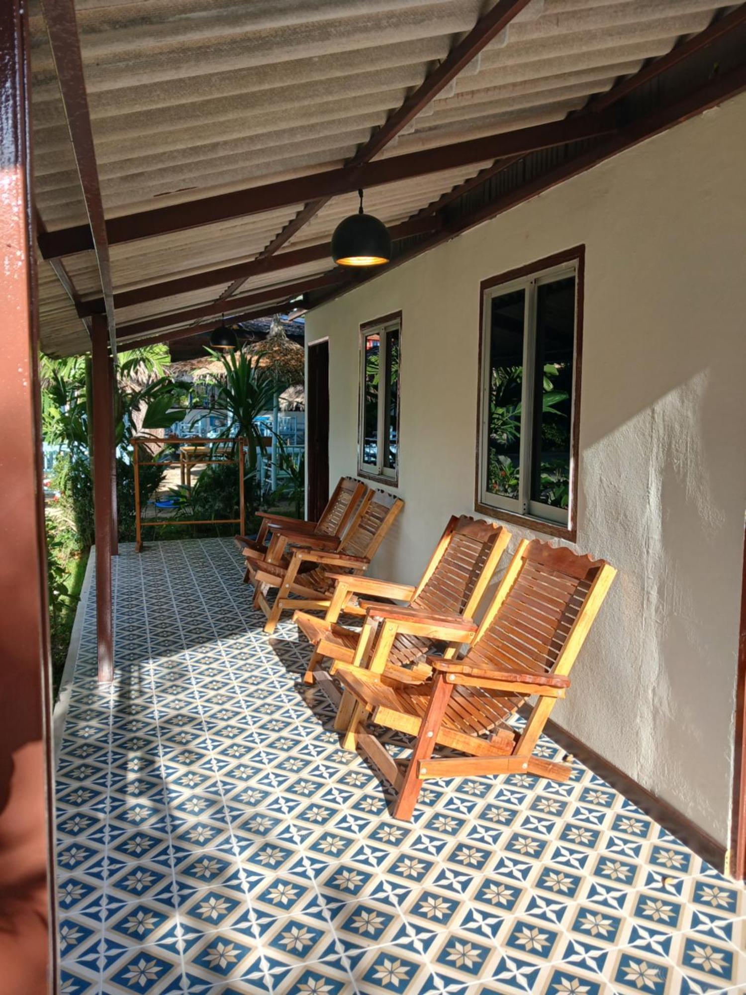 The Blue Gecko Hotel Koh Lanta Bagian luar foto