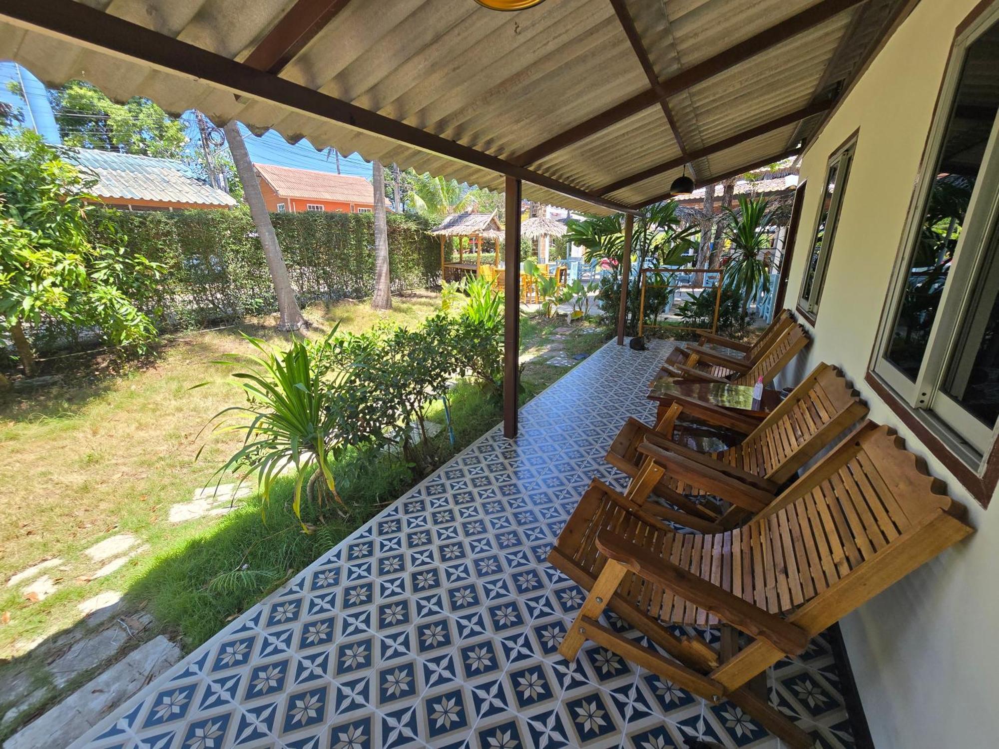 The Blue Gecko Hotel Koh Lanta Bagian luar foto